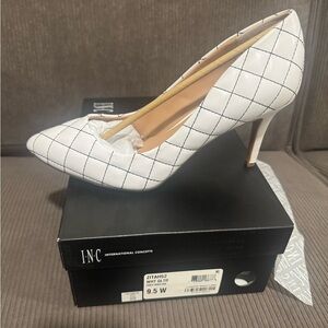 INC International Concepts Women's White Grid Heels